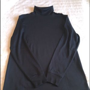 Black Lands End Turtleneck